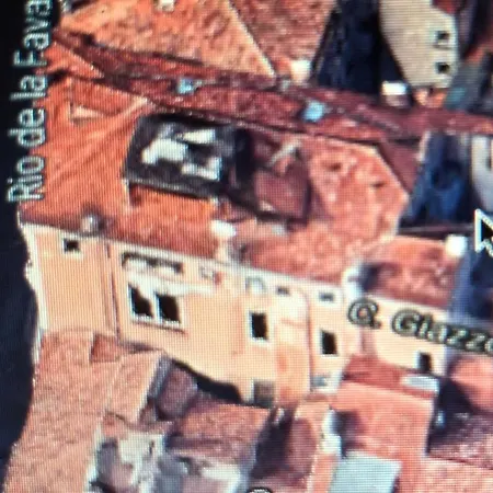 Lion Rooftop Novita' * Venice