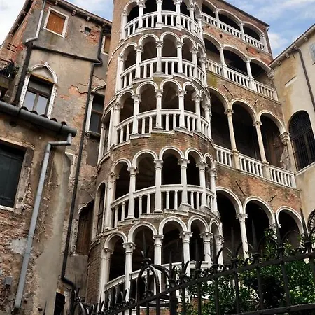 Oda ve Kahvaltı Palazzo Eugenia - Minelli *