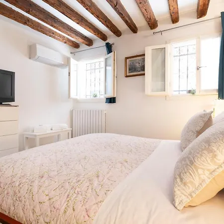 San Giacomo Pied-a-terre House By Wonderful Italy Appartamento