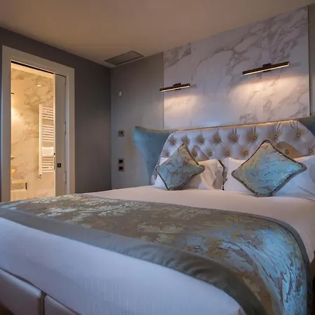 Hotel Palazzo Veneziano - Collection