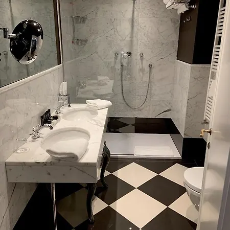 Aqua Palace Venice