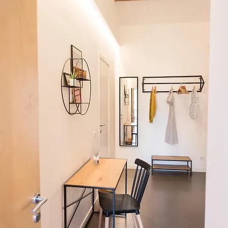 Hinc Domus - Historical Center Guest house