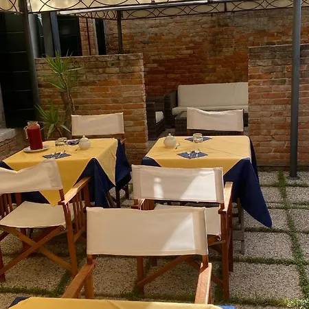Alloggi Marinella Zajazd 3*