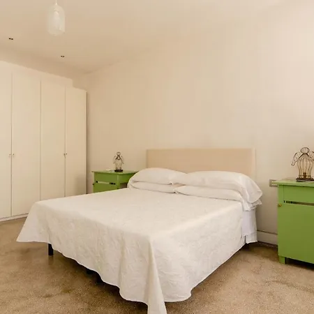 Apartment Melusina Homes