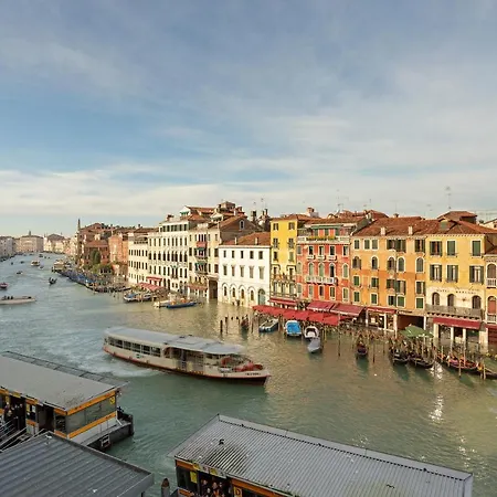Apartment Rialto Canal View Venice