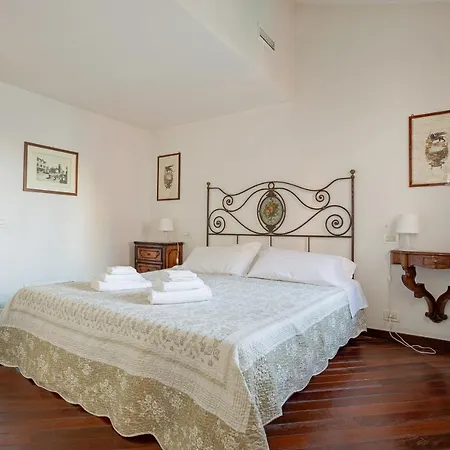 Apartment Rialto Canal View Venice