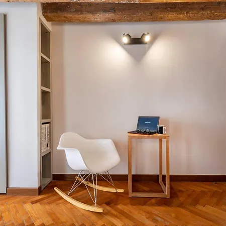 Apartment Cool Flat M0270429267