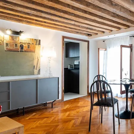 Apartment Cool Flat M0270429267 Venice