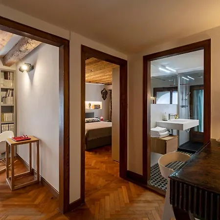 Cool Flat M0270429267 Apartment *