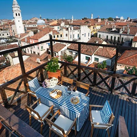 Penthouse With Rooftop Terrace And 360 Views Of - Venice5th 公寓