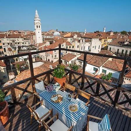 Penthouse With Rooftop Terrace And 360 Views Of - Venice5th 公寓