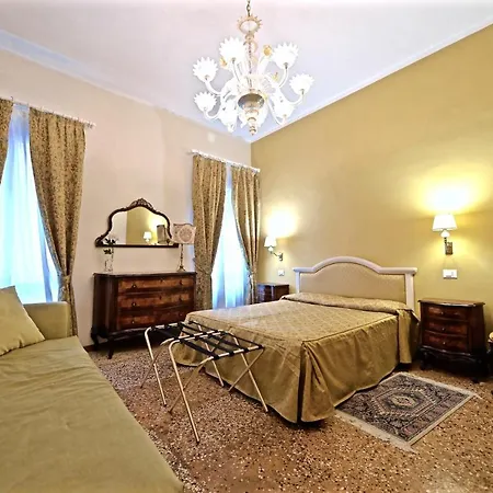 Chandeliers Appartement *
