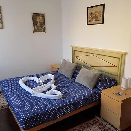 Guest house Lovely In 3*