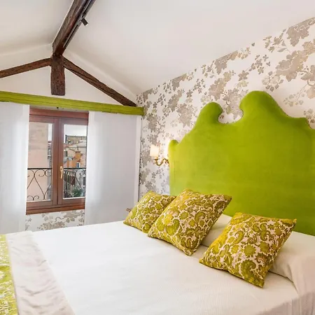 Rosa Hotel
