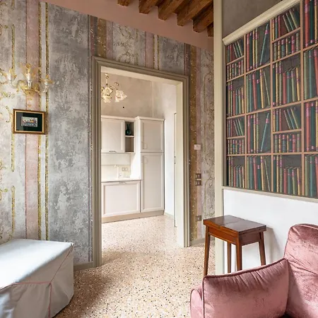 Apartman Ca' Cappello 1 With Canal View
