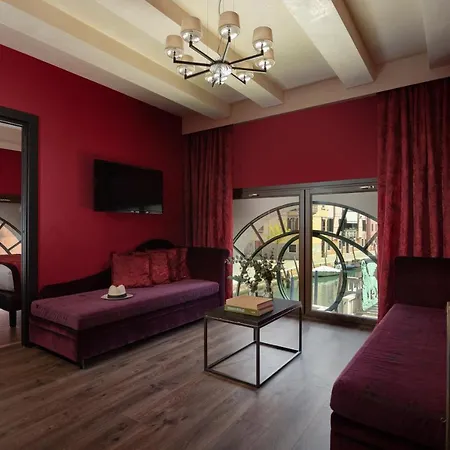 Hotel Palazzo Veneziano - Collection