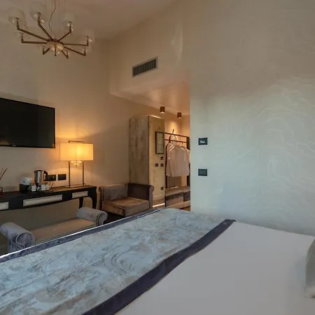 Palazzo Veneziano - Collection Hotel 4*