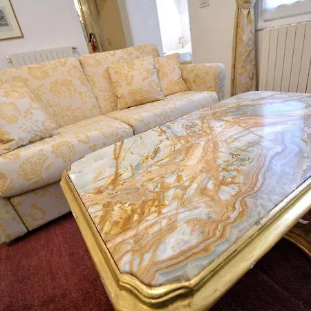 Apartment Rococo