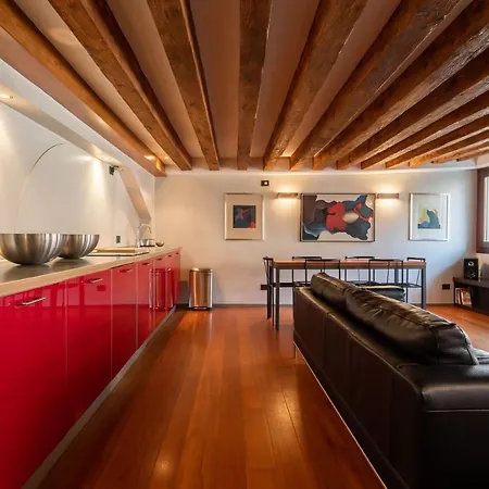 Apartment Ve.n.i.ce Cera San Moise *