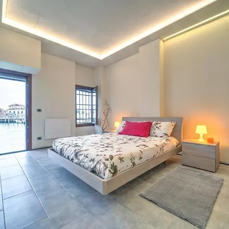 Apartment Al Pontile Venice
