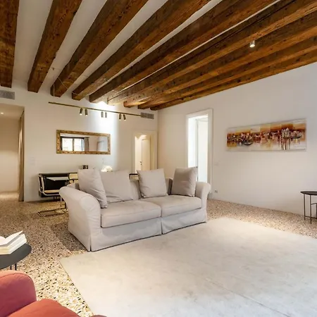 Sensale Apartment