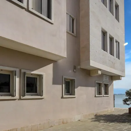 Apartment Iris By Interhome *