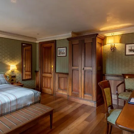 Montecarlo Hotel