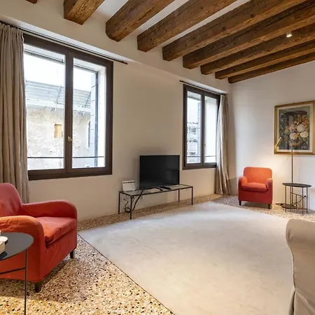 Sensale Apartment
