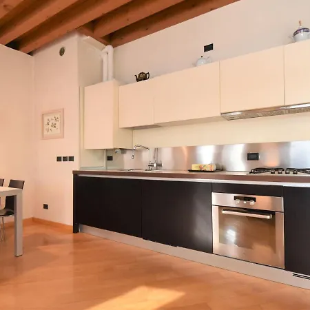 Iris By Interhome Venice