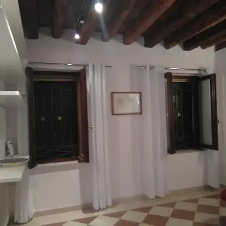 A Due Passi Dall'antico Ghetto, Sestiere Di Cannaregio * Venezia