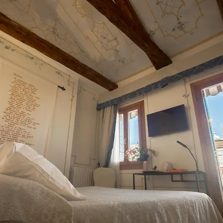 Hotel Antigo Trovatore 3*