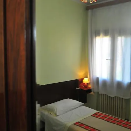 Sant'anna Otel *