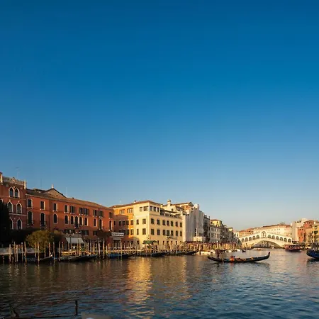 Apartment Rialto Deluxe Grand Canal View R&r *