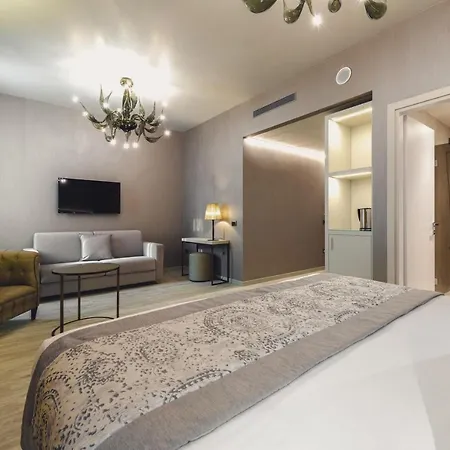 Aquarius - Ascend Collection Hotel