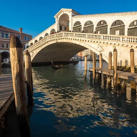 Apartment Rialto Deluxe Grand Canal View R&r Venice