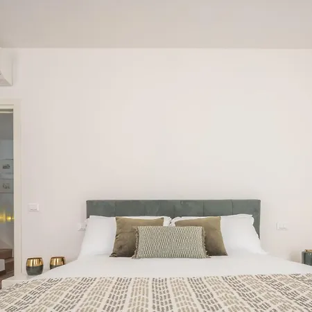 Apartment Rialto Deluxe Grand Canal View R&r *
