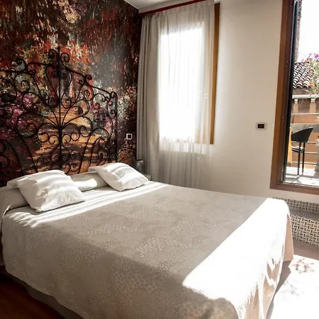Hotel Antigo Trovatore 3*