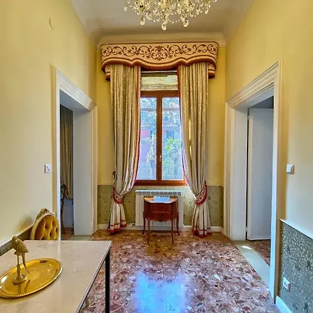 Venezianischer Palazzo Mit Kostenlosen Wlan Naehe Markusplatz
