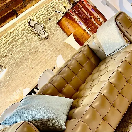 Apartment Teatro
