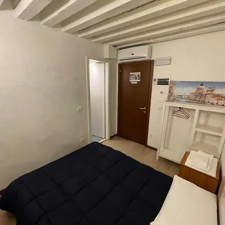 Dimora Blu * Venice