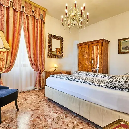 Venezianischer Palazzo Mit Kostenlosen Wlan Naehe Markusplatz Apartment