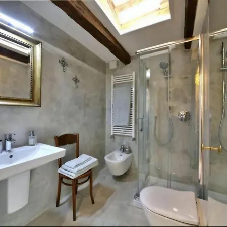 Teatro Apartment *