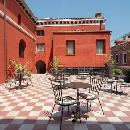 Palazzo Martinelli Dolfin 3*