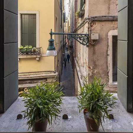 Ca' Meraviglia Apartment