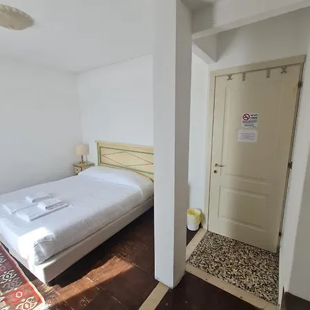 Guest house Lovely In