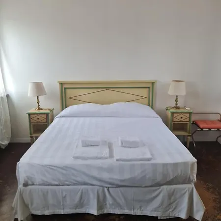 Casa de hóspedes Lovely In 3*