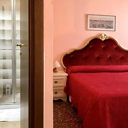 Alloggi Serena Panzió 2*