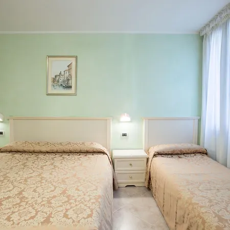 Hotel Universo & Nord 3*