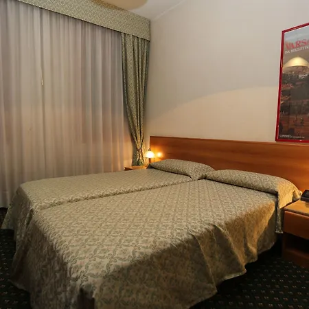 Hotel Commercio & Pellegrino 3*