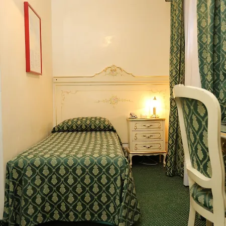Hotel Commercio & Pellegrino